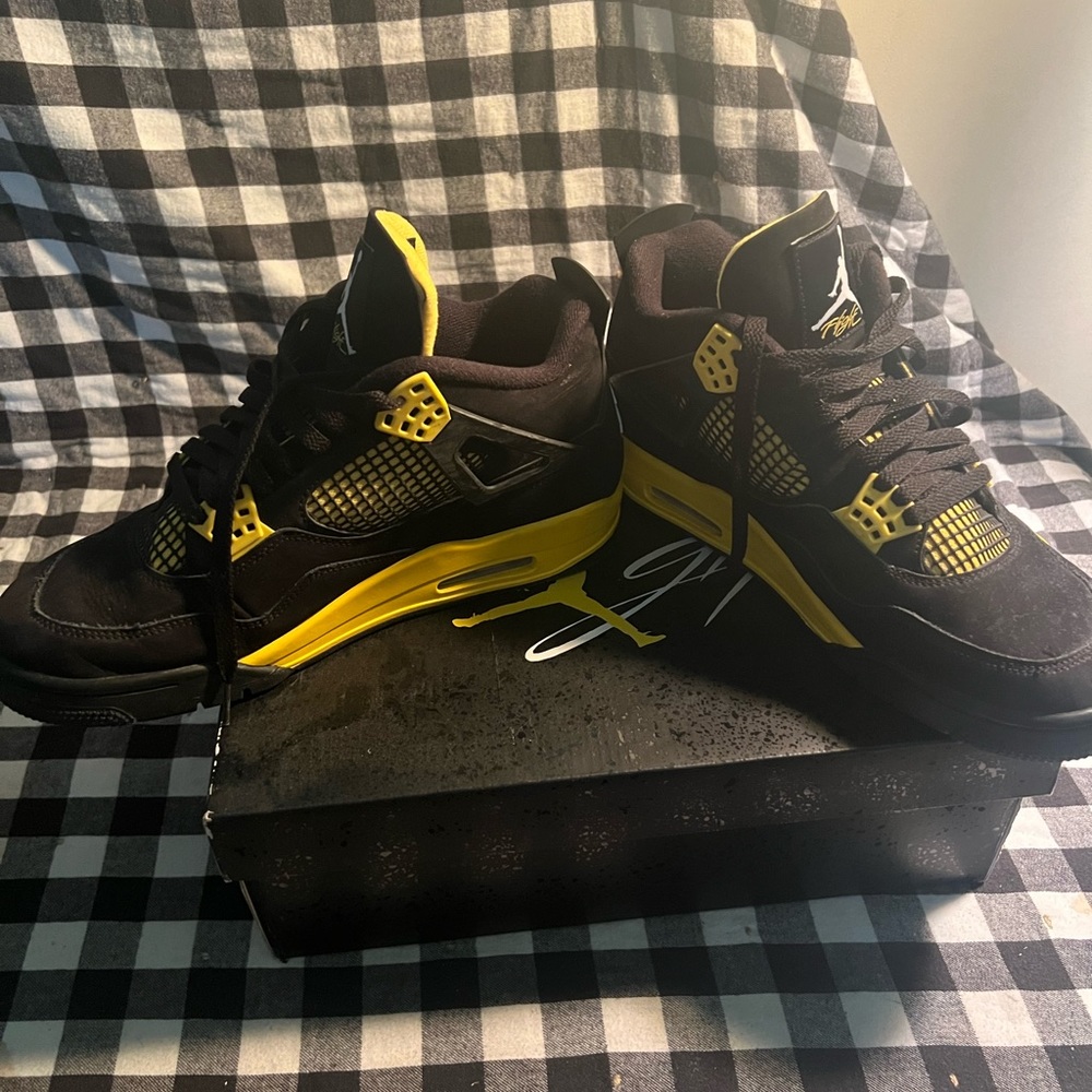 Jordan Retro 4’s - Picture 4 of 6